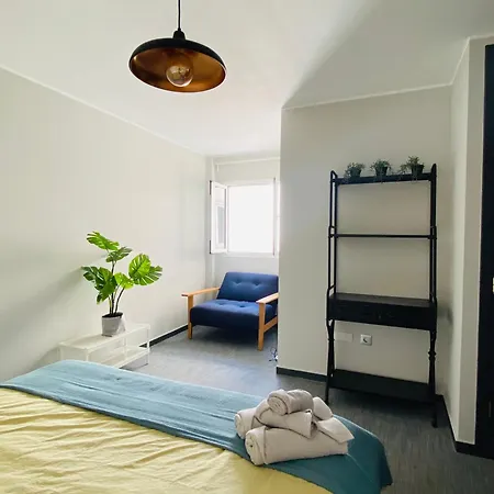 Golden Wave Surf 公寓 *